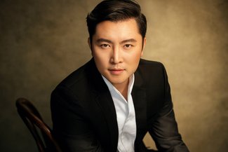 Xiaomeng Zhang Heashot (c) A Ming